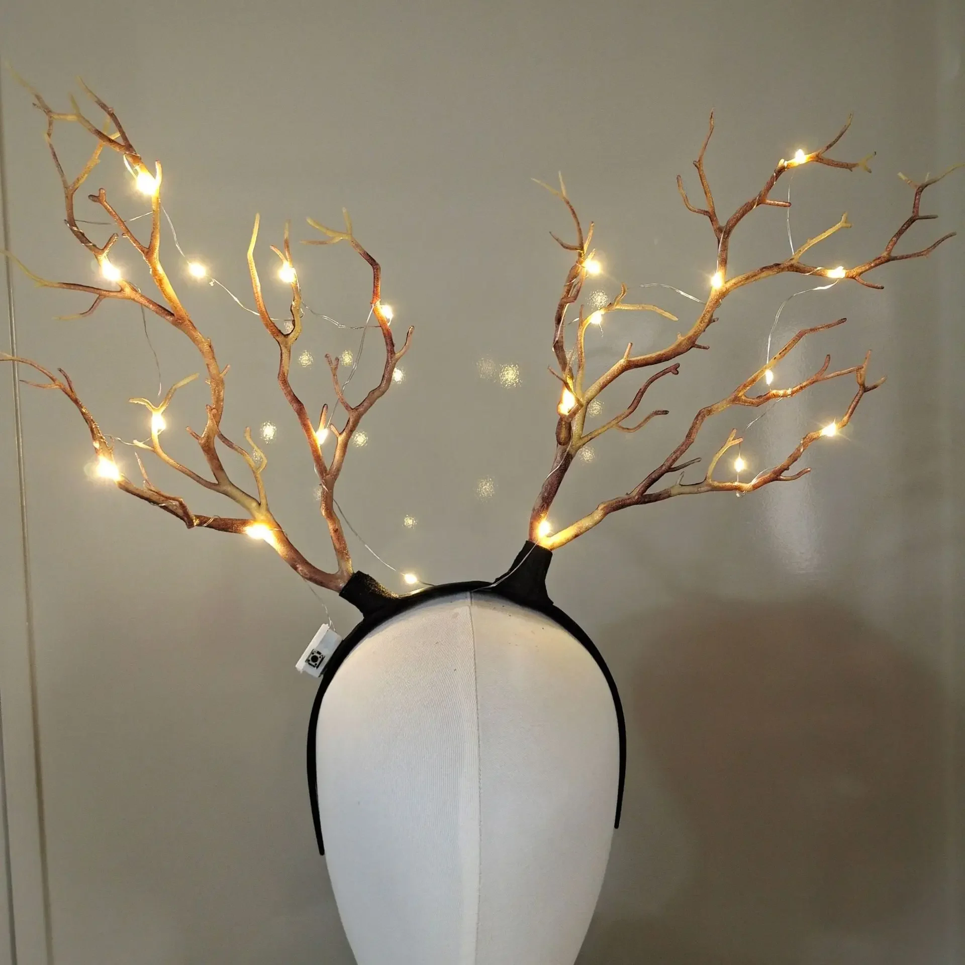 Reindeer Antlers Headband - Women Girls Light Up Glowing Reindeer