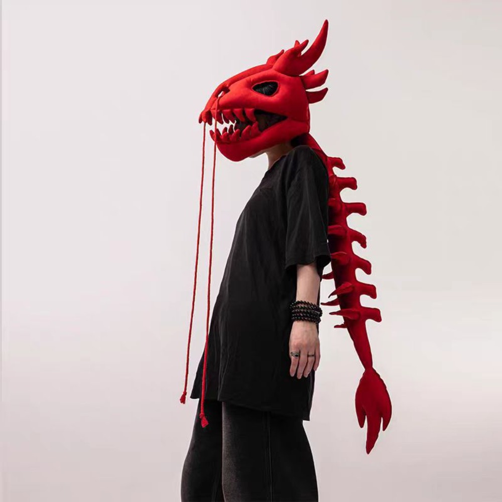 An interesting dinosaur skull  - Santa Hat Plush ulasan dan harga